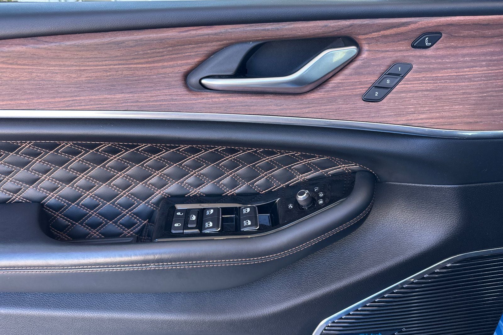 2023 Jeep Grand Cherokee Summit