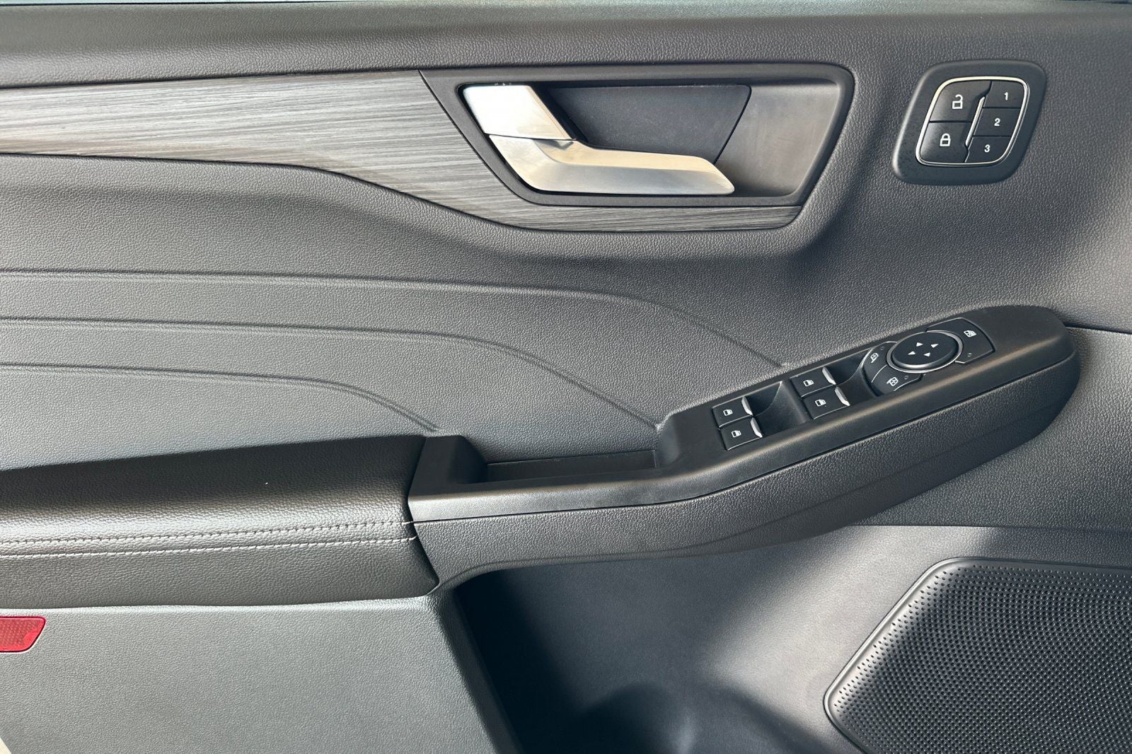 2025 Ford Escape Plug-In Hybrid Base