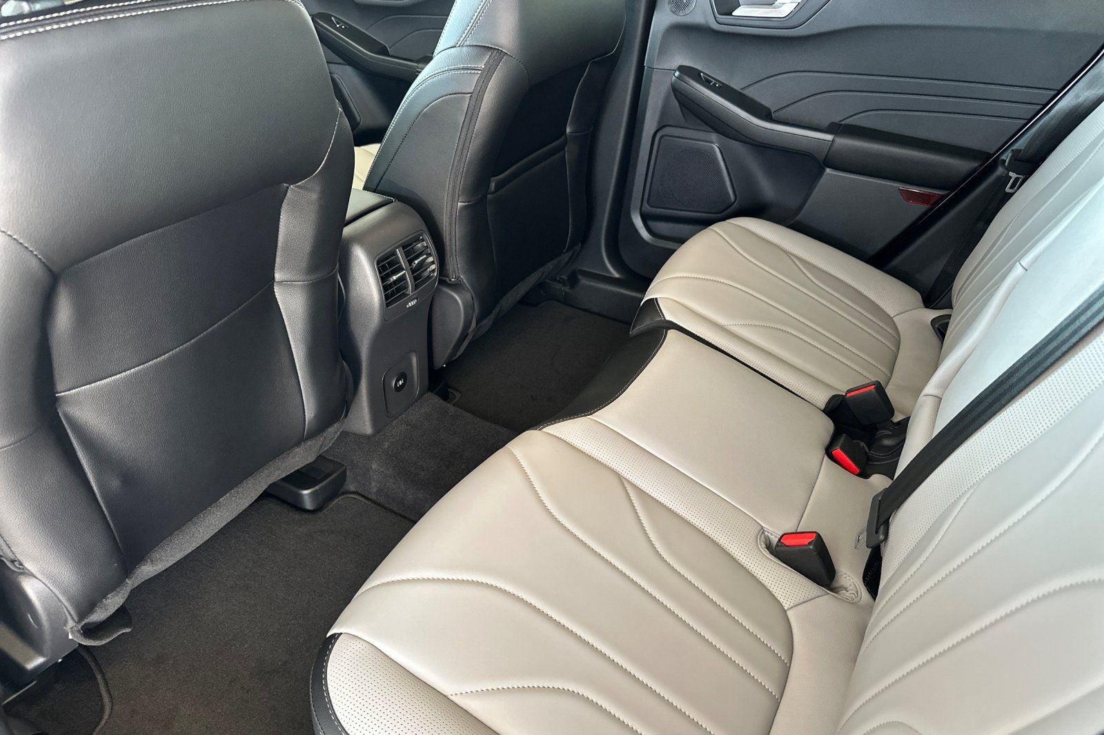 2025 Ford Escape Plug-In Hybrid Base