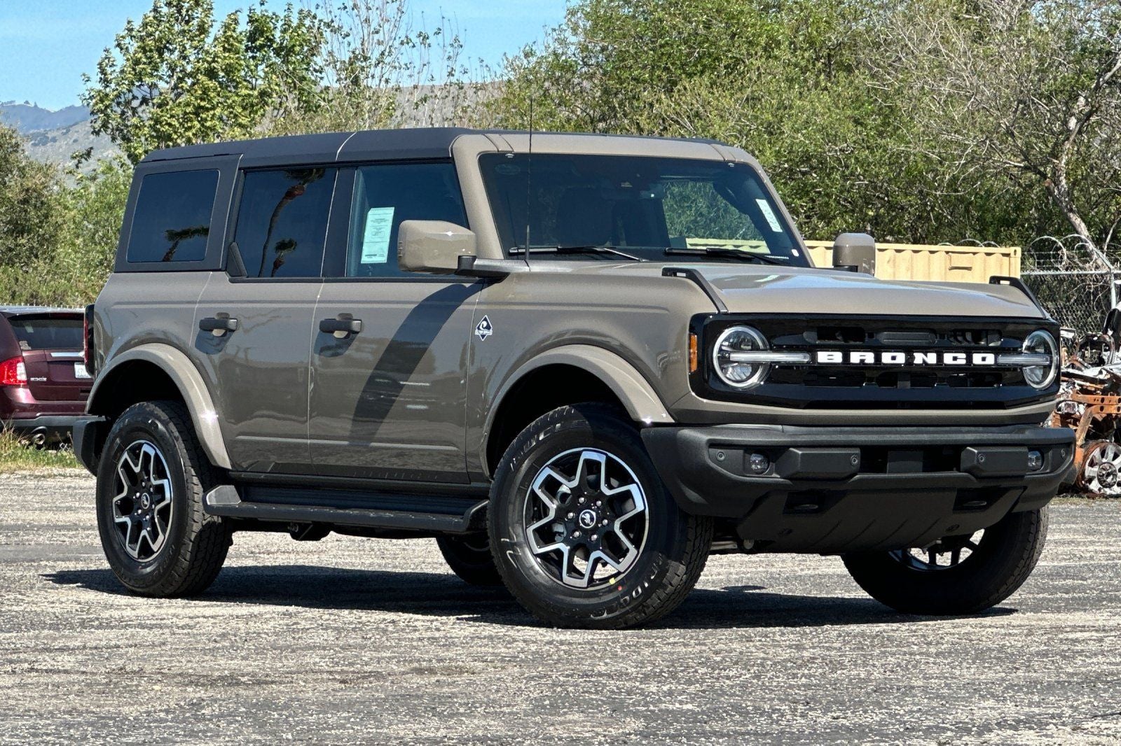 2026 Ford Bronco Outer Banks