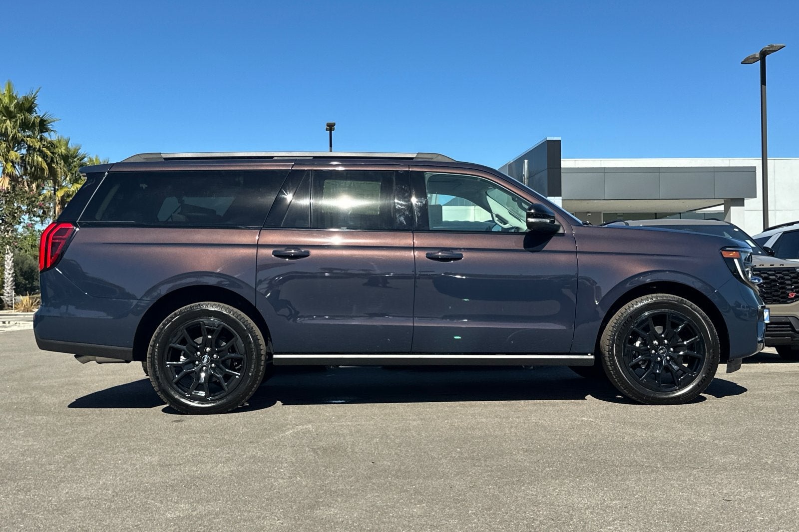 2027 Ford Expedition Max Platinum
