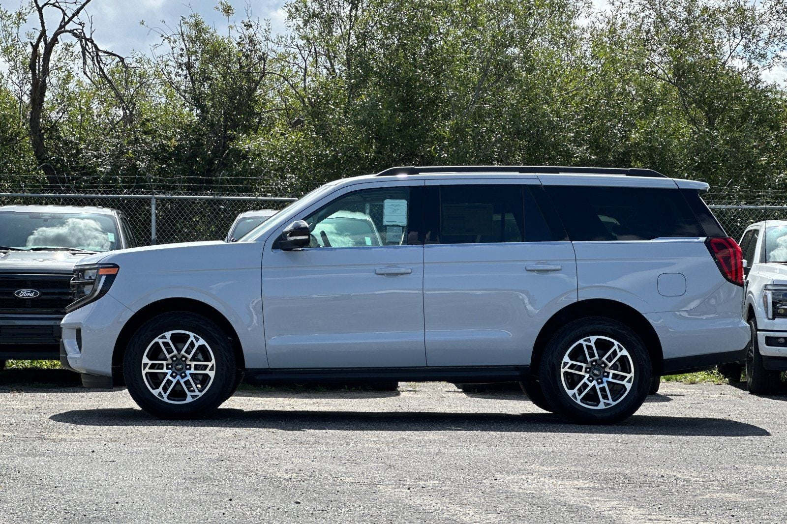 2026 Ford Expedition Active