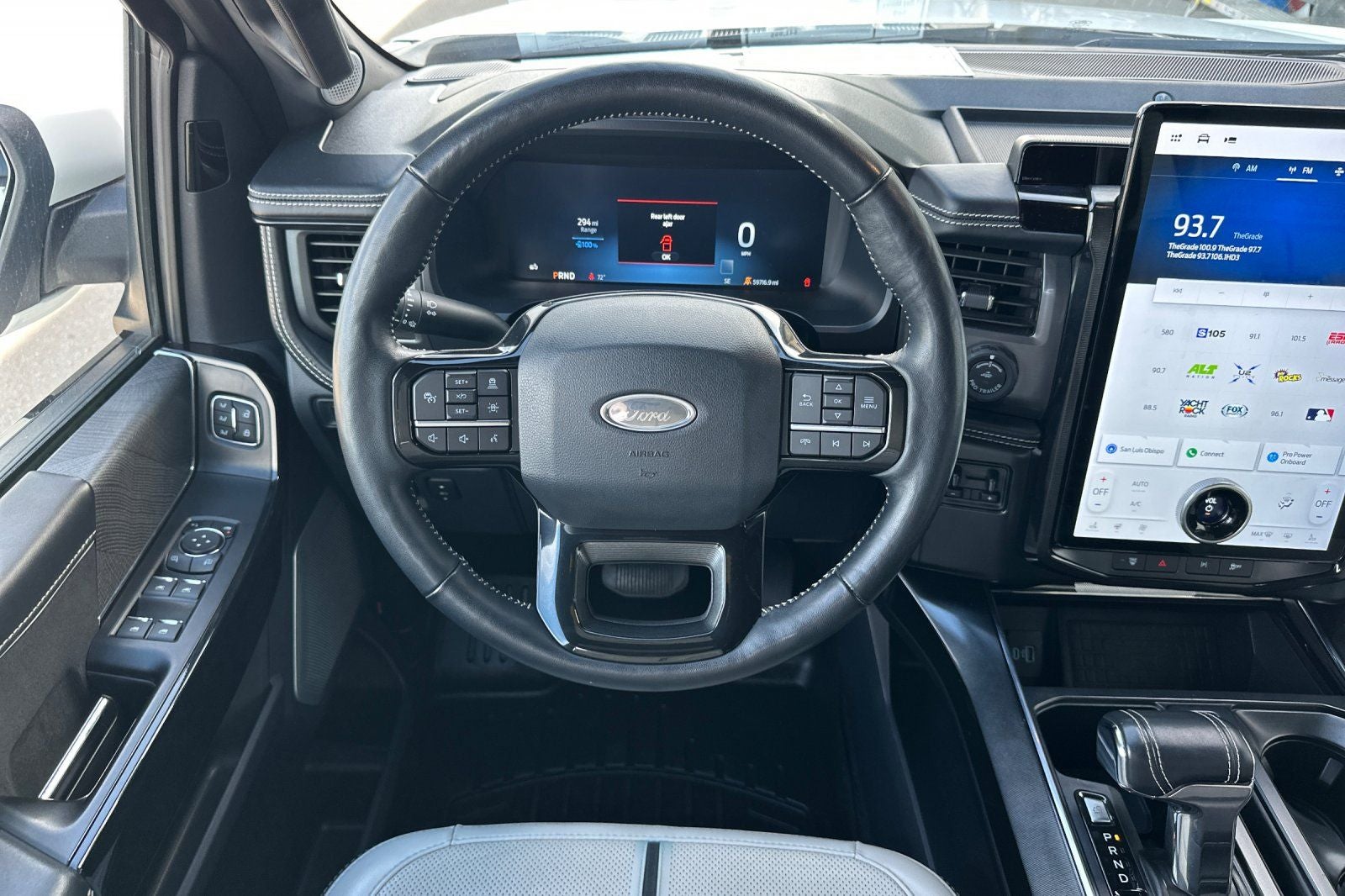 2022 Ford F-150 Lightning Platinum