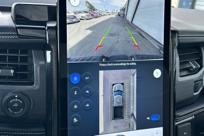 2022 Ford F-150 Lightning Platinum