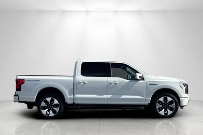 2022 Ford F-150 Lightning Platinum