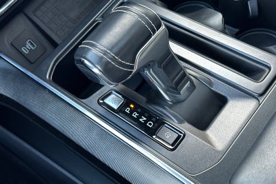 2022 Ford F-150 Lightning Platinum