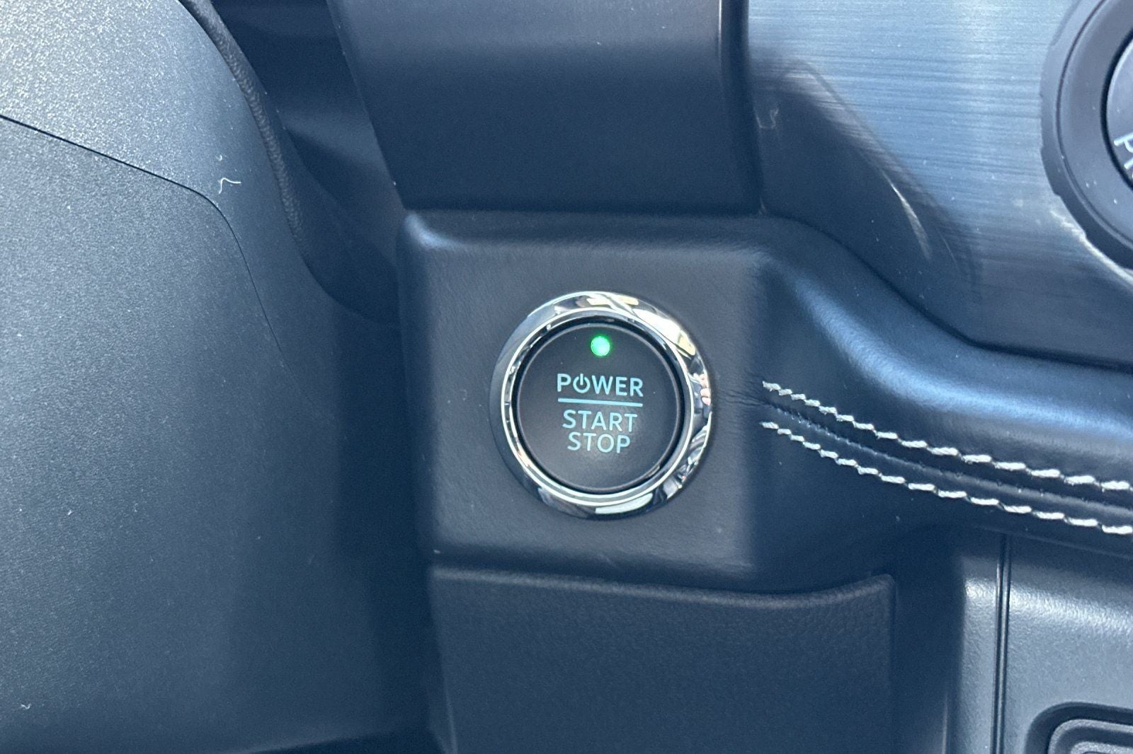 2022 Ford F-150 Lightning Platinum