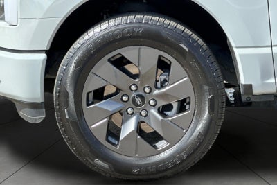 2024 Ford F-150 Lightning Flash
