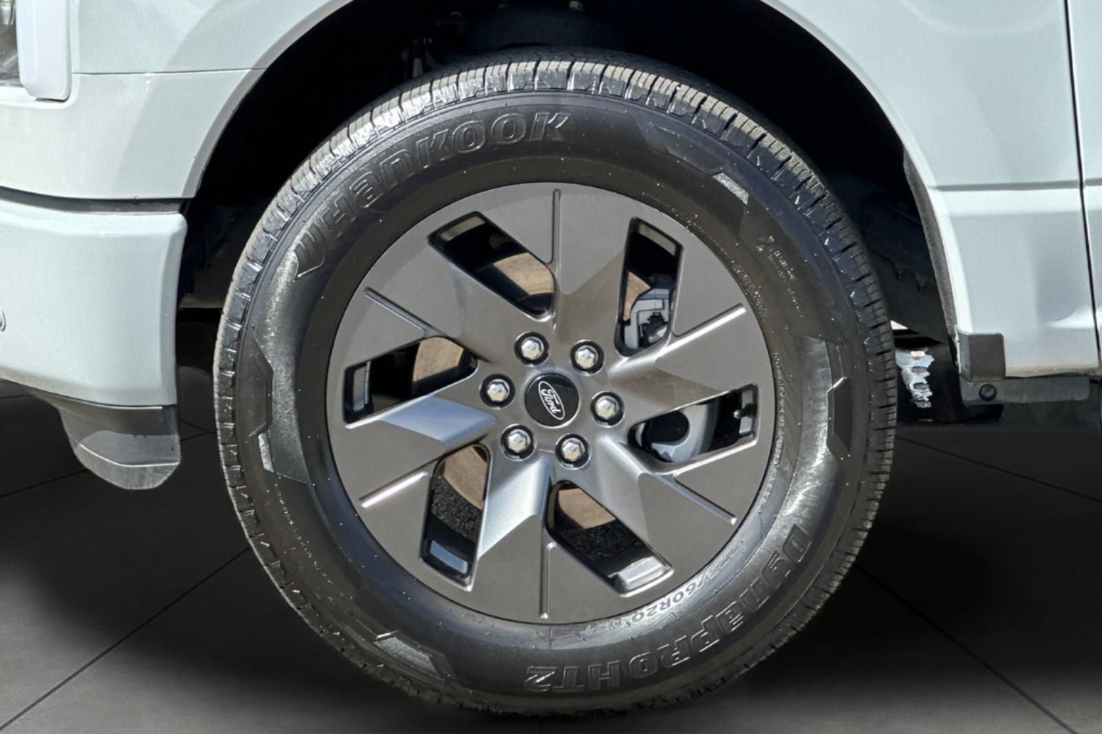 2024 Ford F-150 Lightning Flash