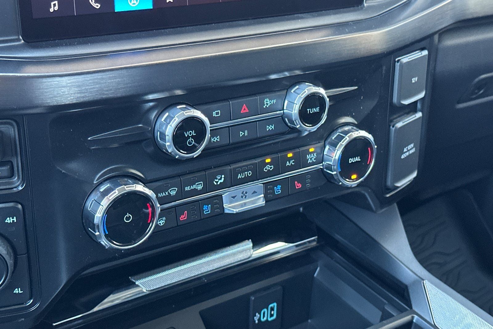 2025 Ford F-350SD Lariat