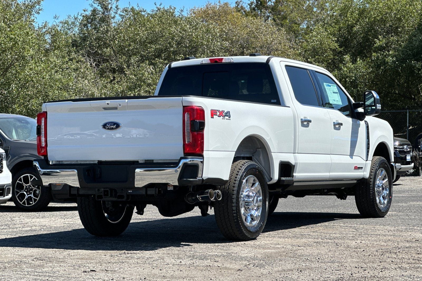 2025 Ford F-350SD Lariat