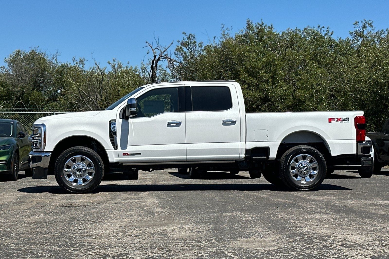 2025 Ford F-350SD Lariat