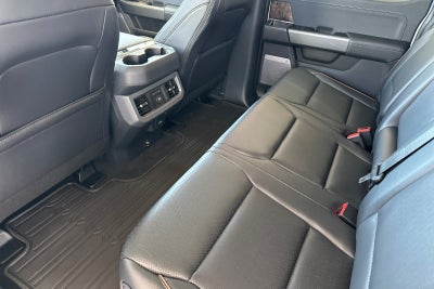 2027 Ford F-350SD Lariat