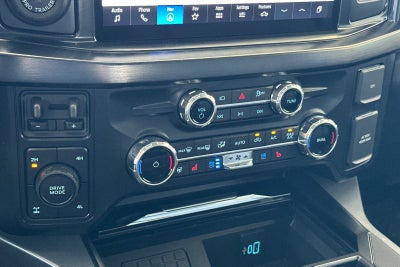 2027 Ford F-350SD Lariat
