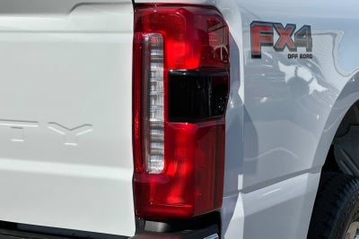 2027 Ford F-350SD Lariat