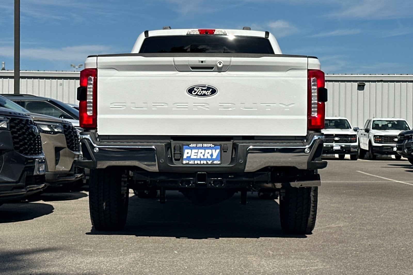 2027 Ford F-350SD Lariat