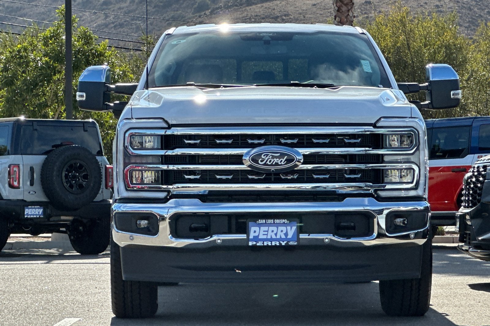 2027 Ford F-350SD Lariat