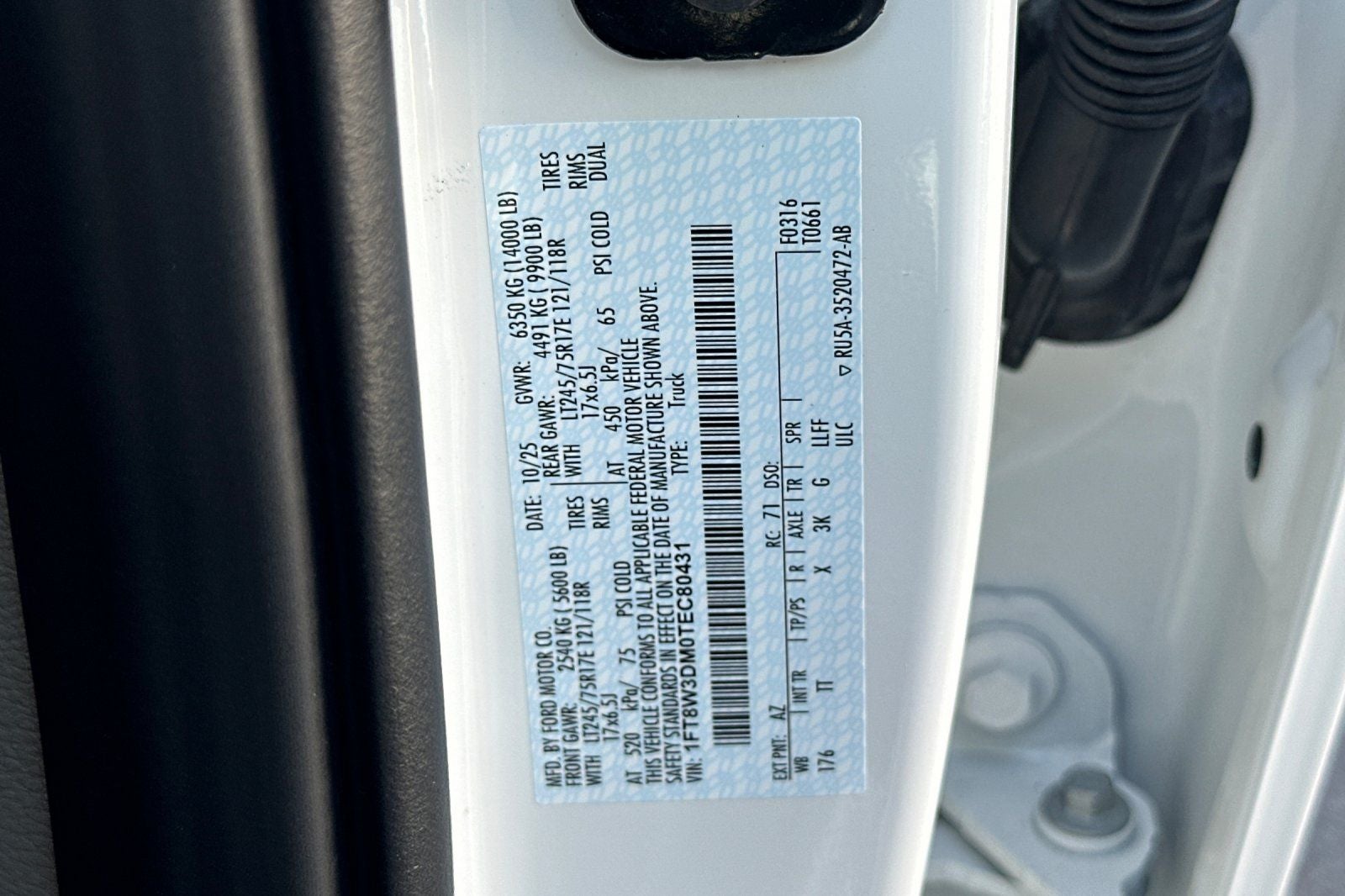 2026 Ford F-350SD Platinum DRW