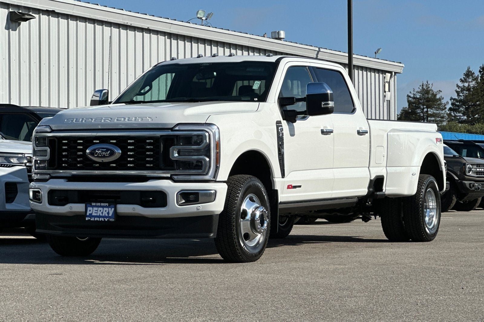 2026 Ford F-350SD Platinum DRW