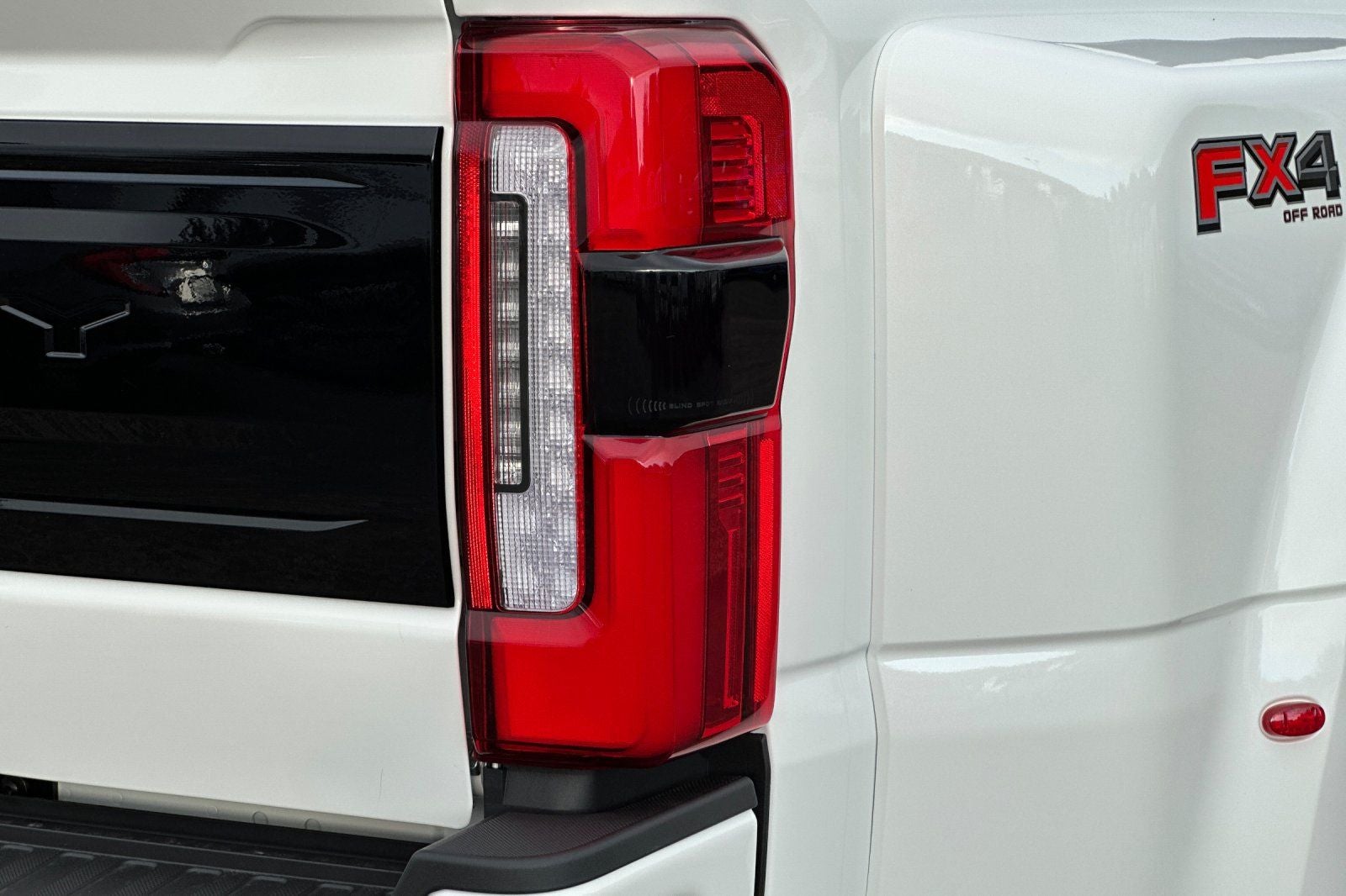 2026 Ford F-350SD Platinum DRW