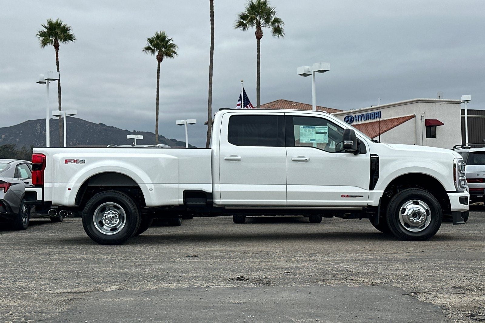 2026 Ford F-350SD Platinum DRW