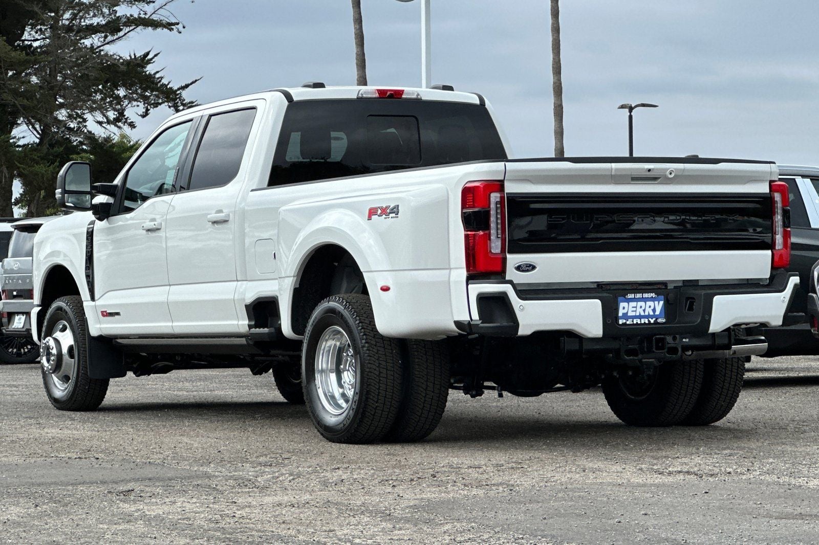 2026 Ford F-350SD Platinum DRW