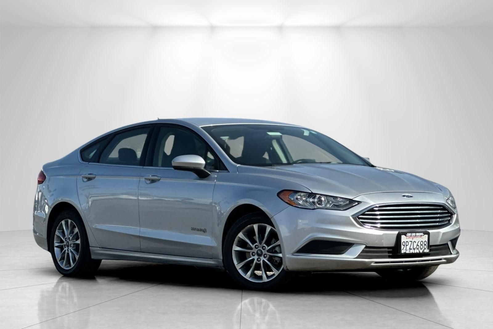 2017 Ford Fusion Hybrid SE