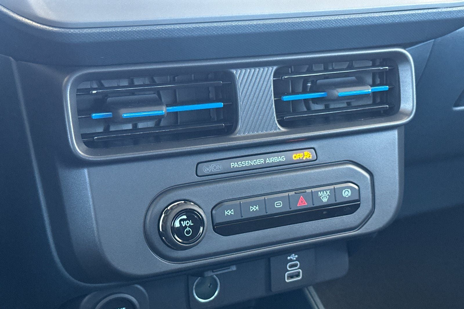 2025 Ford Maverick Lobo Standard