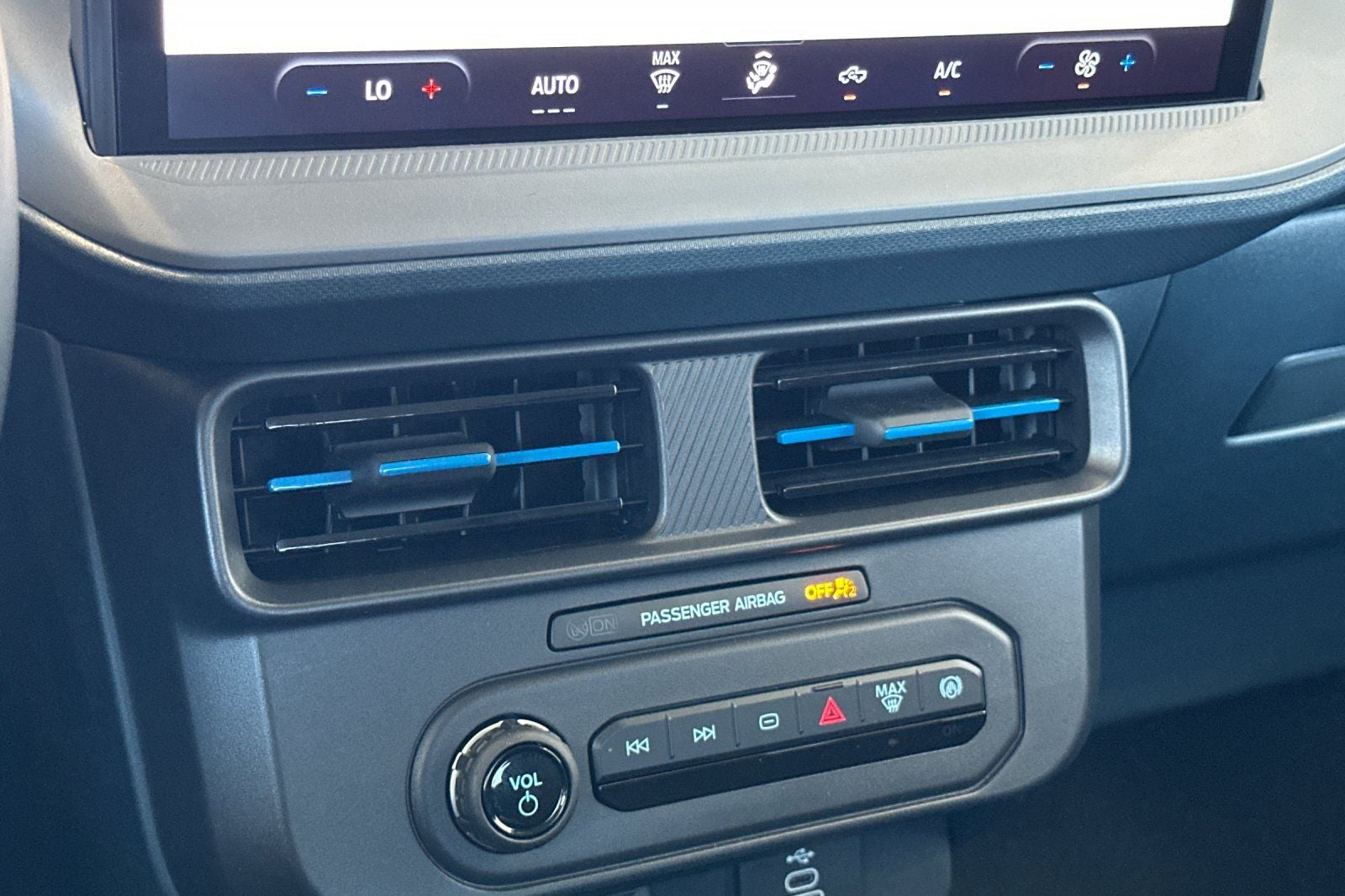 2025 Ford Maverick Lobo Standard