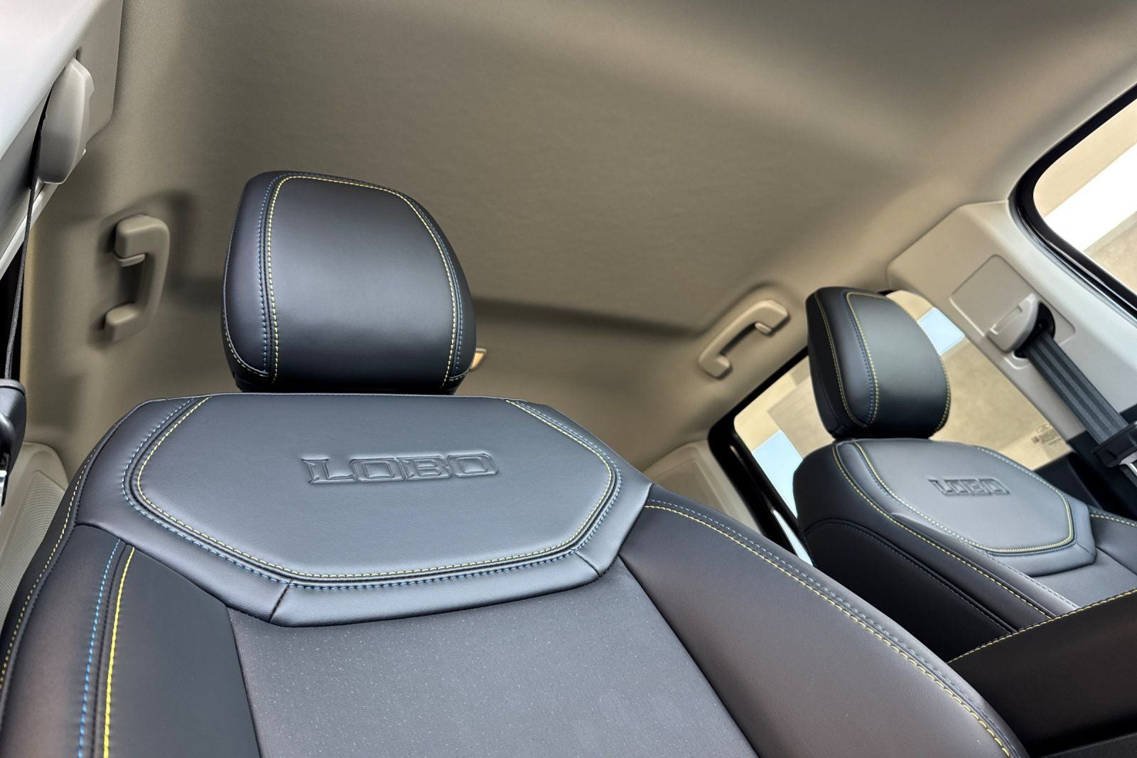 2025 Ford Maverick Lobo Standard