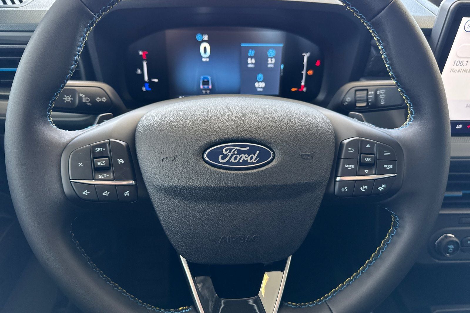 2025 Ford Maverick Lobo Standard