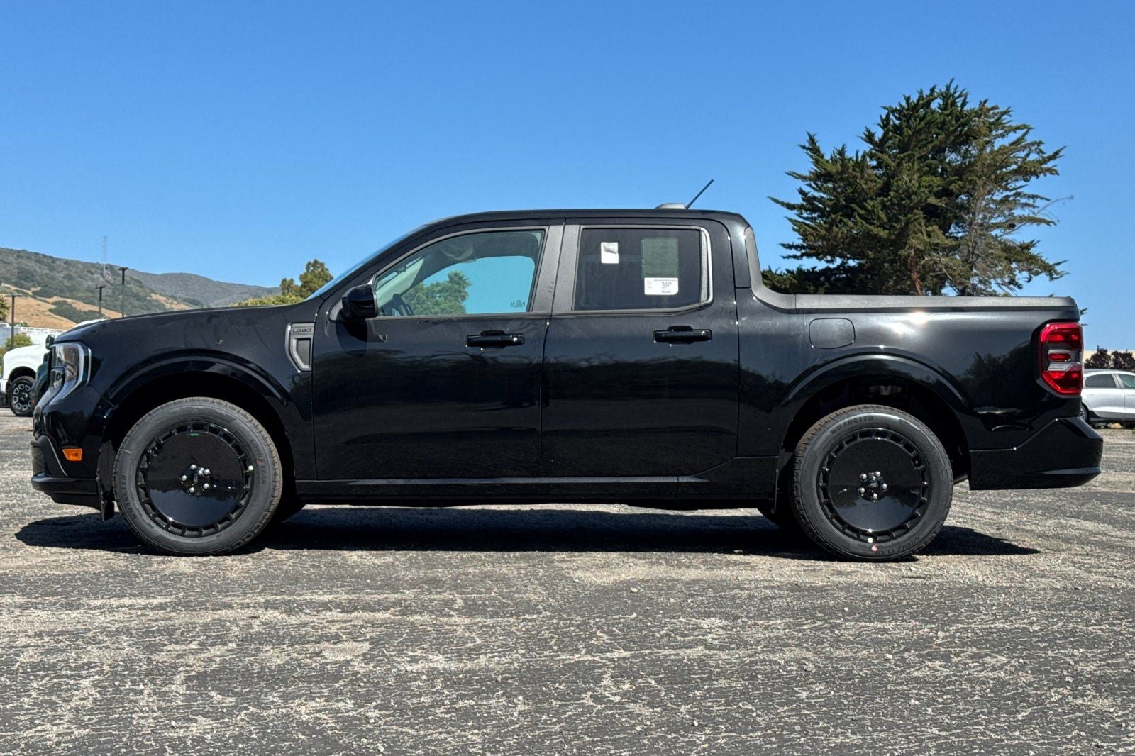 2025 Ford Maverick Lobo Standard