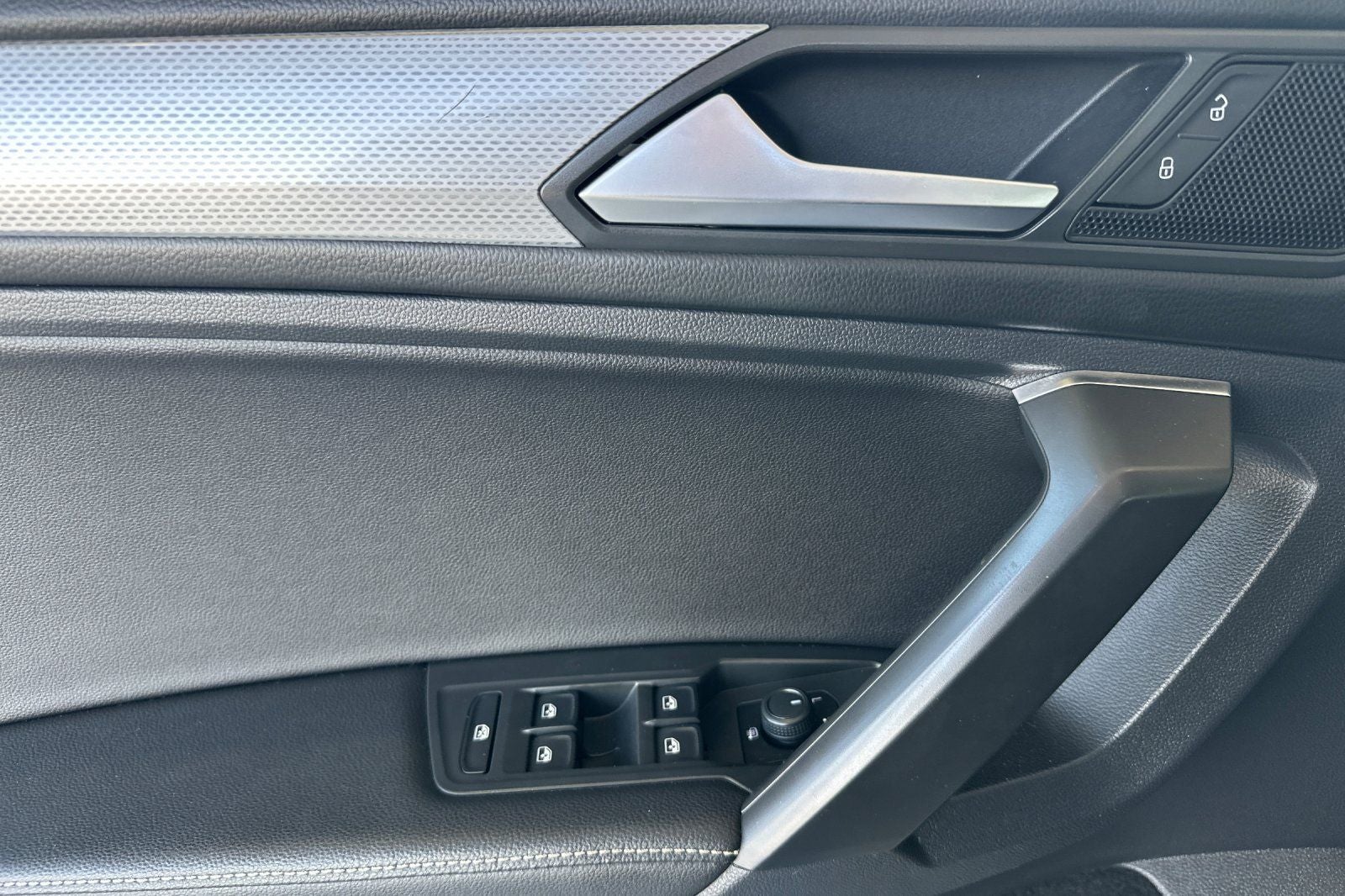 2022 Volkswagen Tiguan 2.0T S