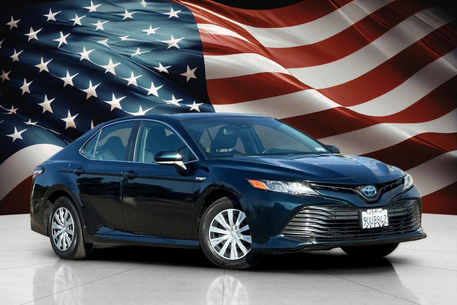 2020 Toyota Camry Hybrid LE