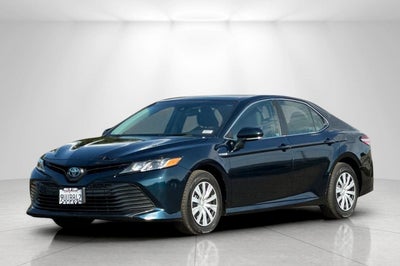 2020 Toyota Camry Hybrid LE