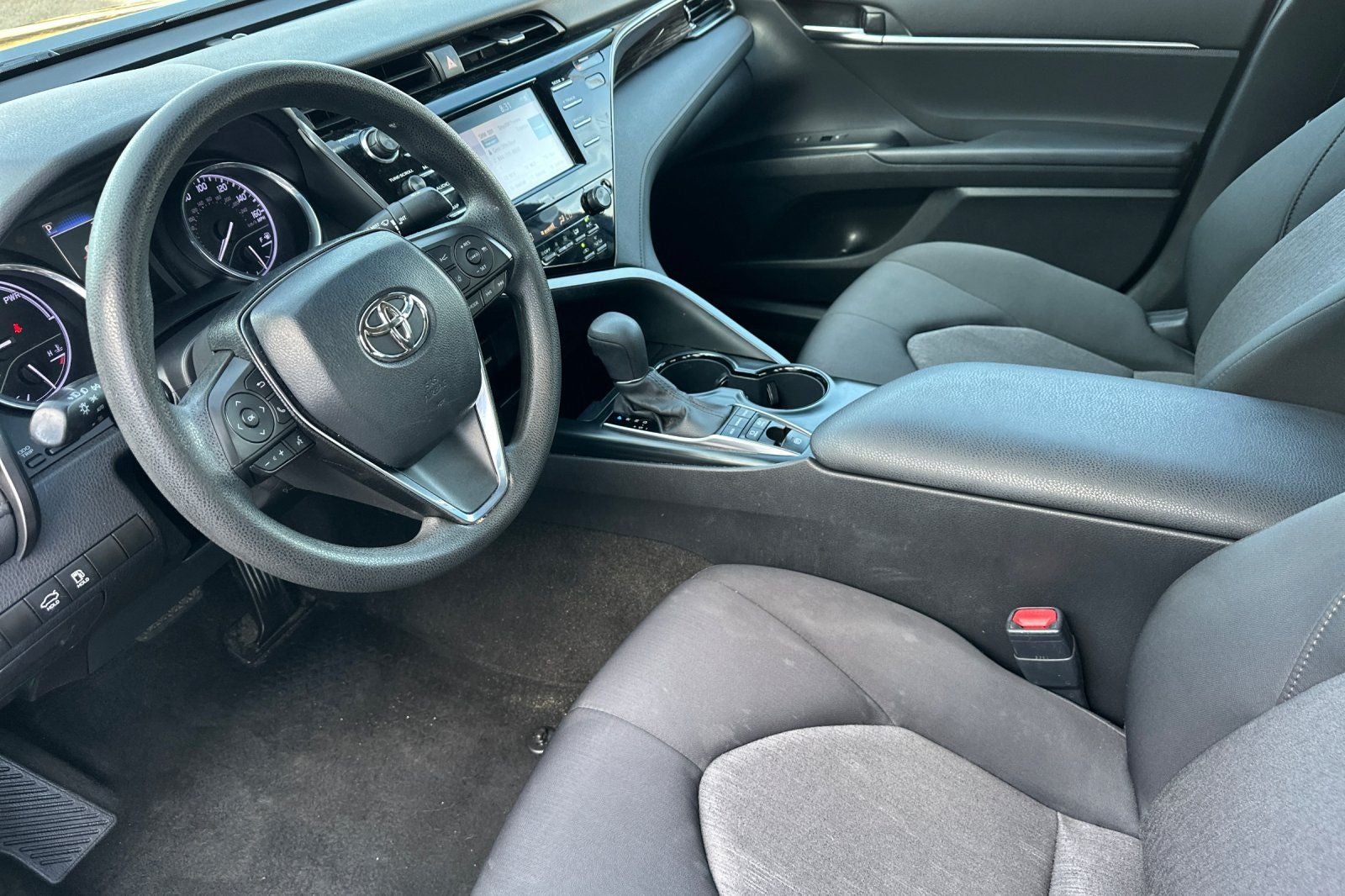 2020 Toyota Camry Hybrid LE