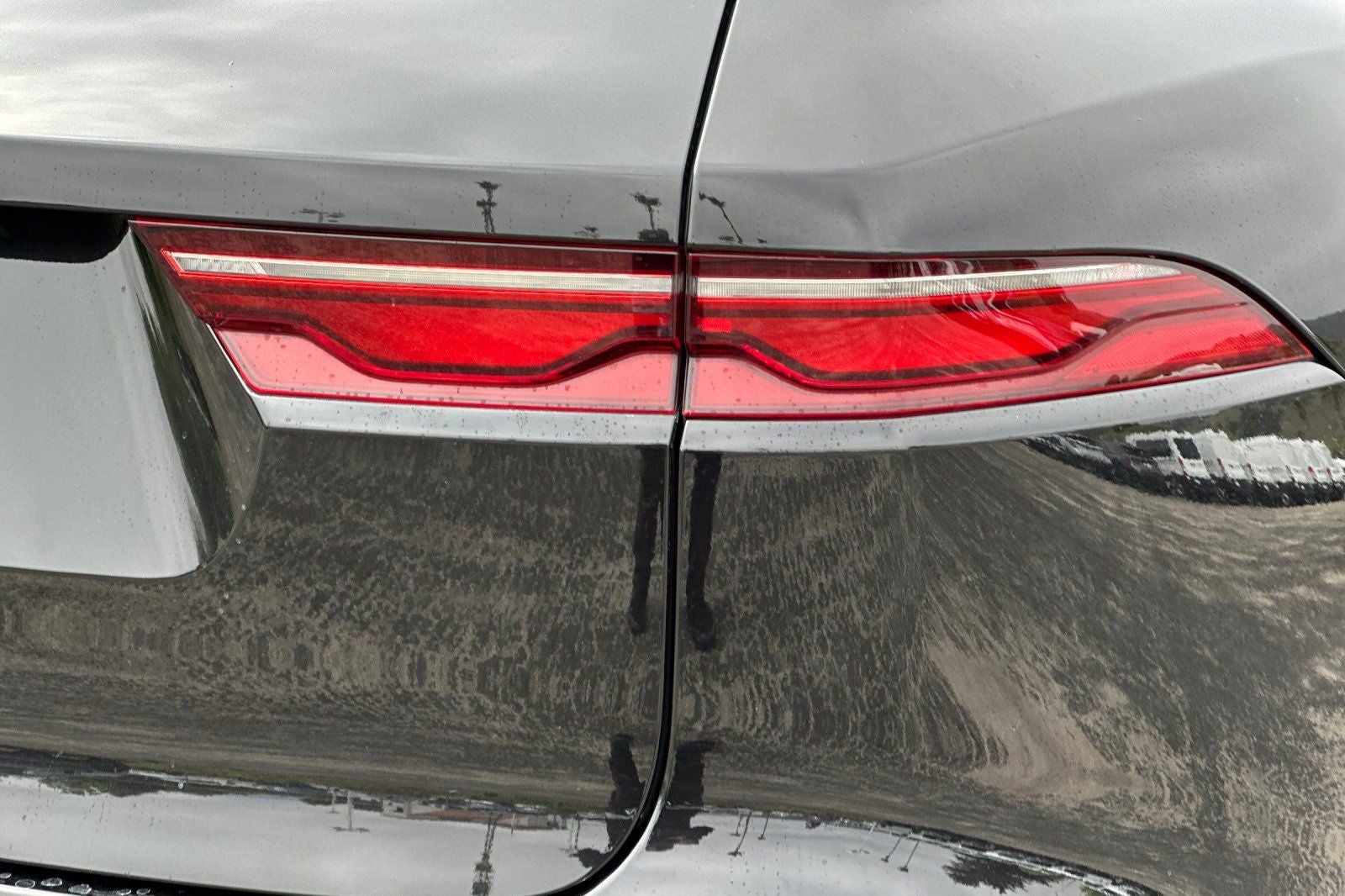 2024 Jaguar F-PACE P400 R-Dynamic S