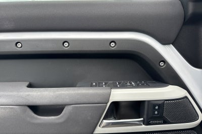 2023 Land Rover Defender 110 X-Dynamic SE