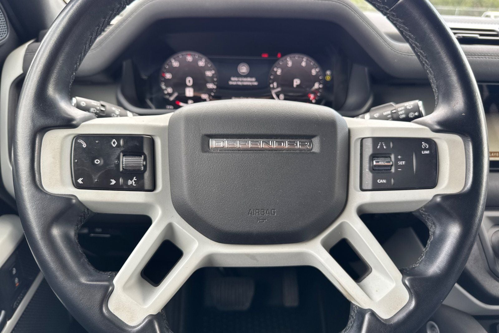 2023 Land Rover Defender 110 X-Dynamic SE