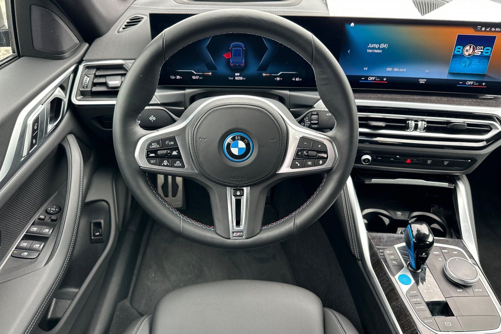 2023 BMW i4 M50