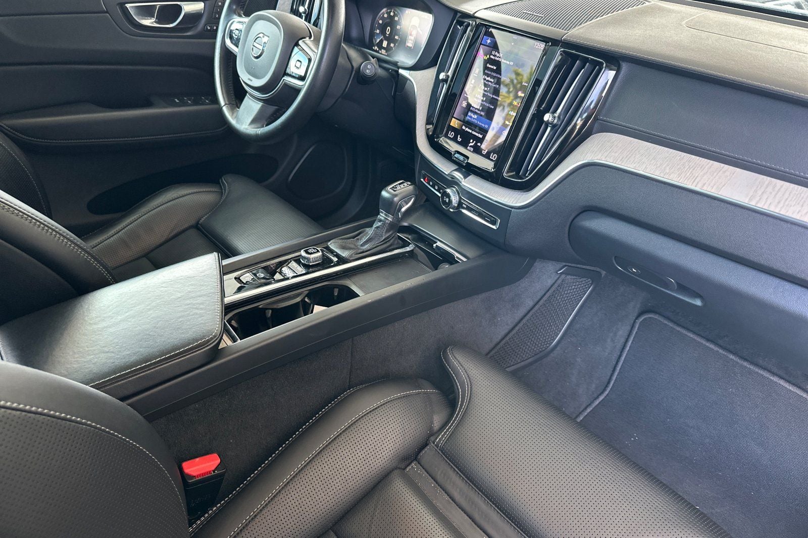 2021 Volvo XC60 T5 Inscription