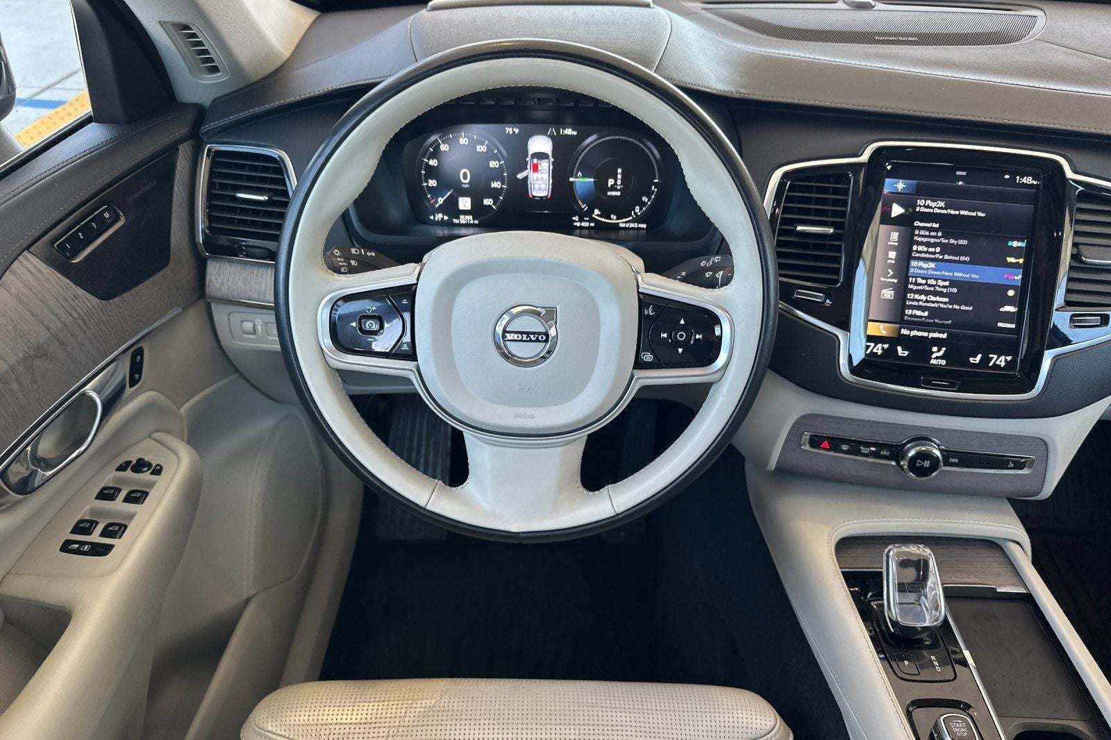 2022 Volvo XC90 Recharge Plug-In Hybrid T8 Inscription 7 Passenger