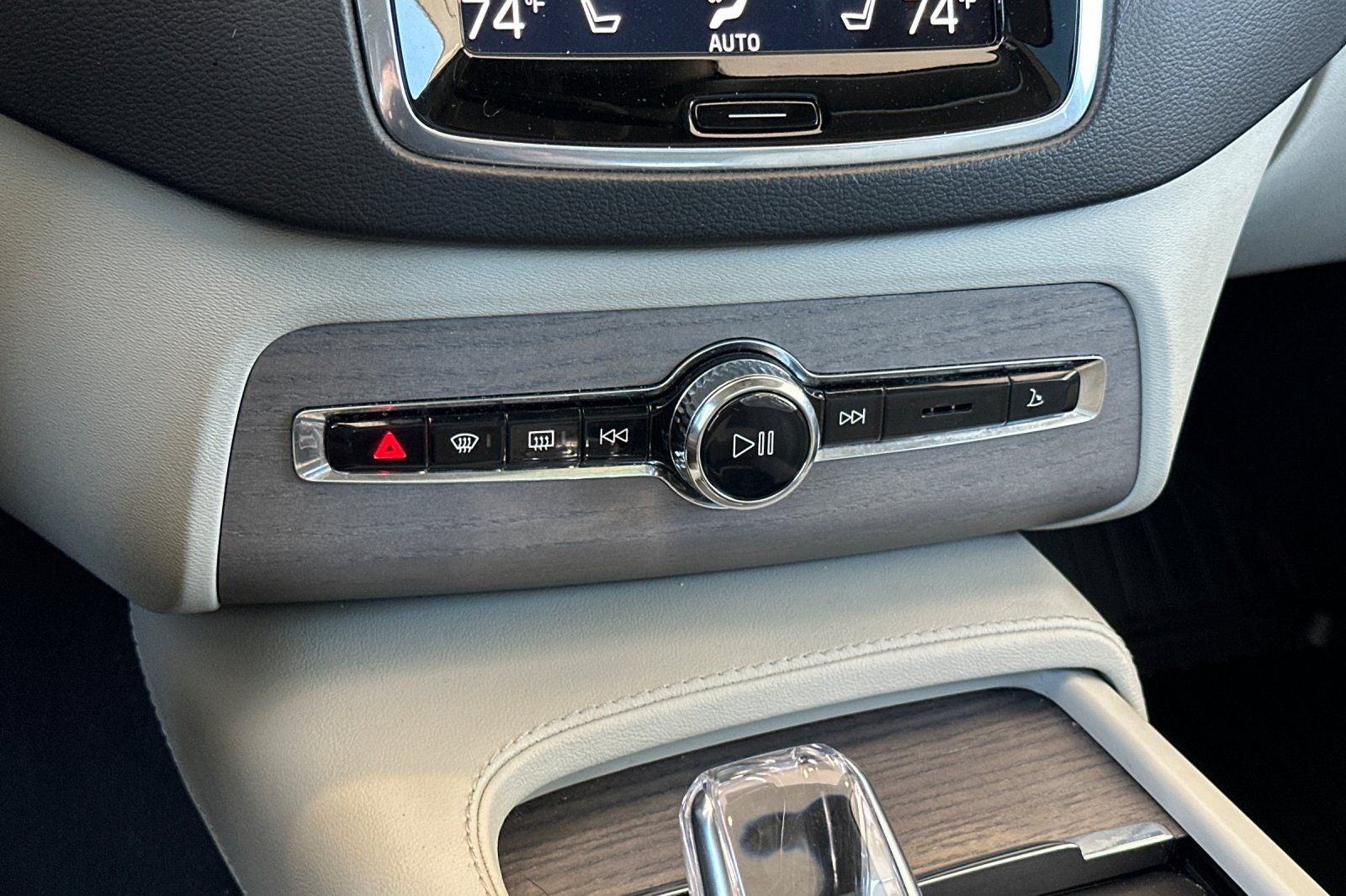 2022 Volvo XC90 Recharge Plug-In Hybrid T8 Inscription 7 Passenger