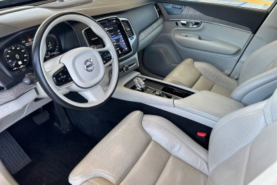 2022 Volvo XC90 Recharge Plug-In Hybrid T8 Inscription 7 Passenger