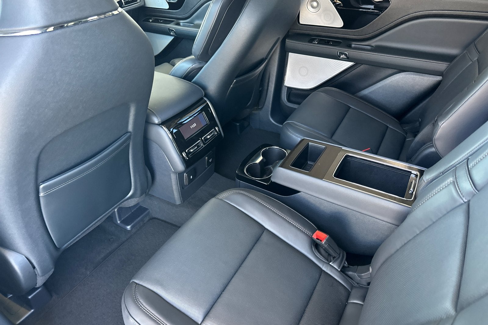 2027 Lincoln Aviator Reserve