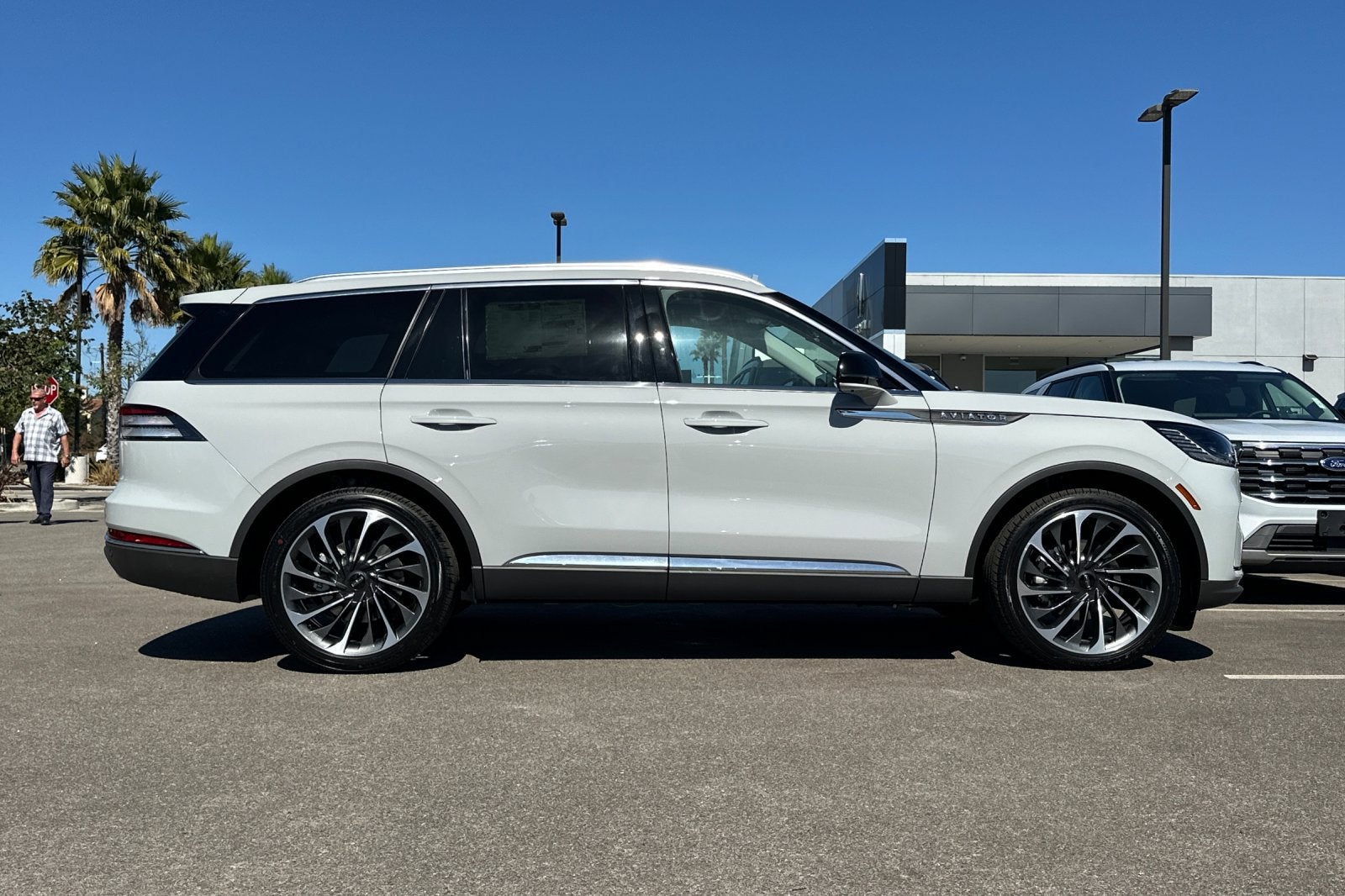 2027 Lincoln Aviator Reserve